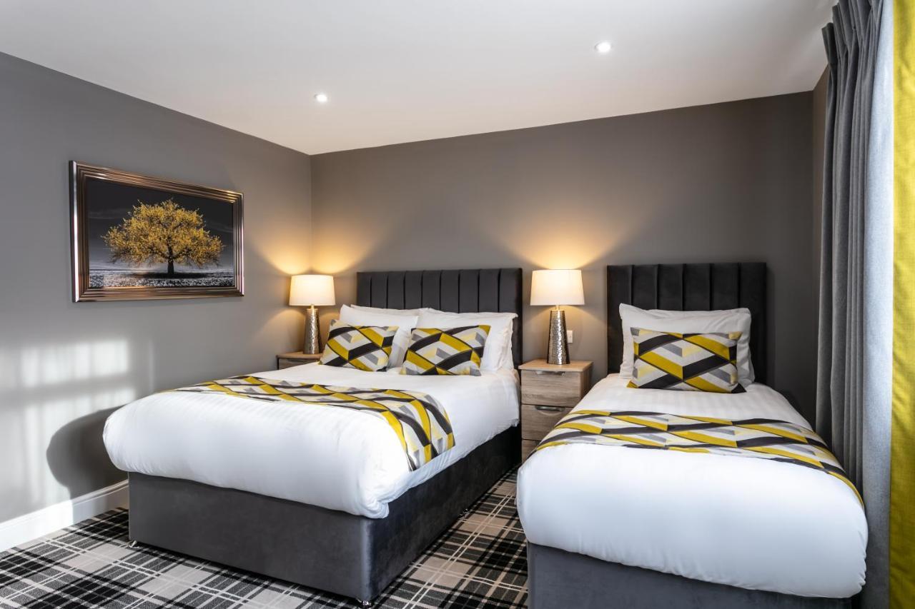 Roydon Marina Village Hotel Экстерьер фото