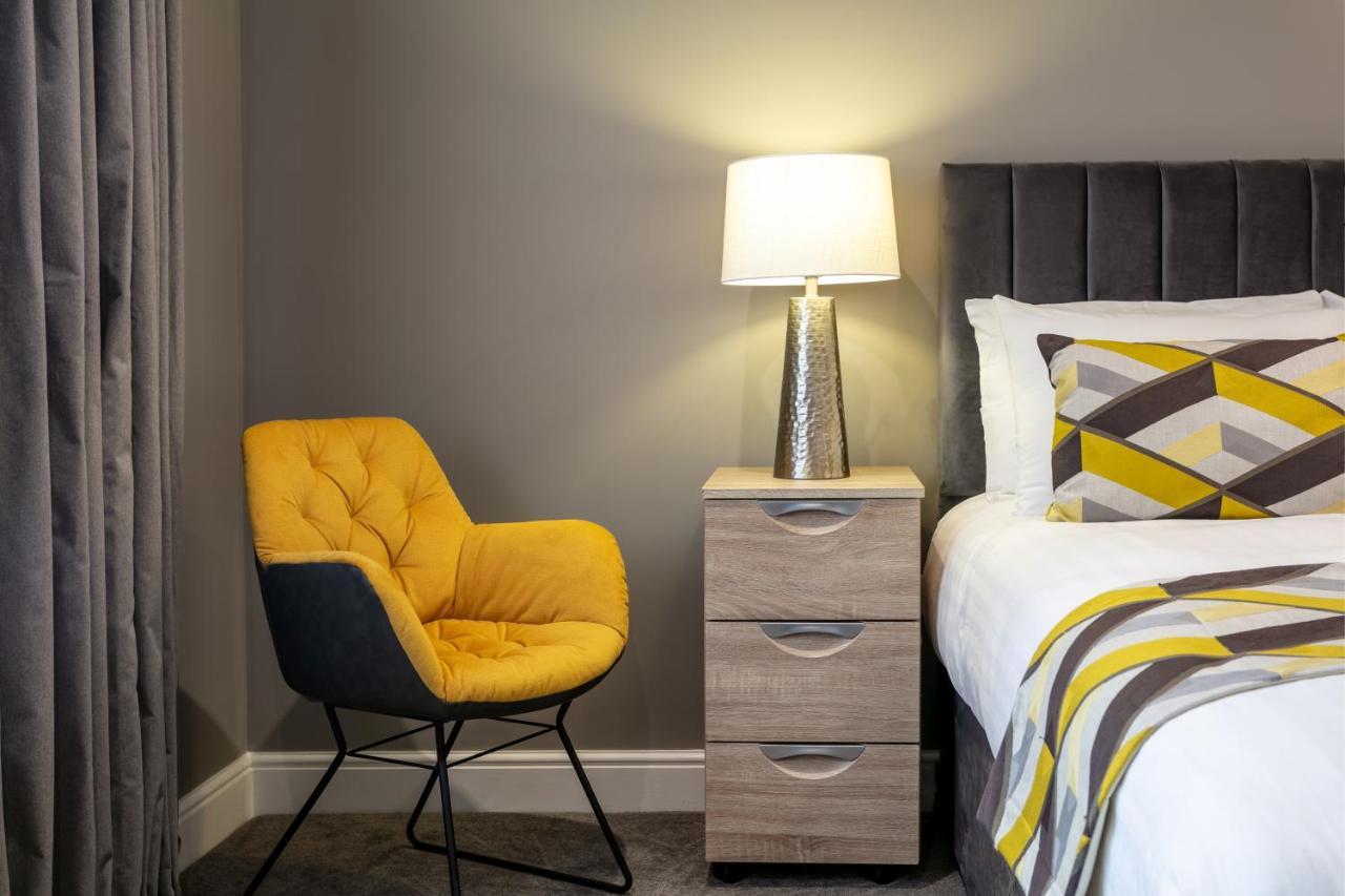 Roydon Marina Village Hotel Экстерьер фото